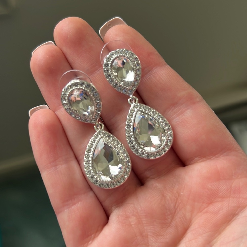 NWOT! Sparkly Earrings